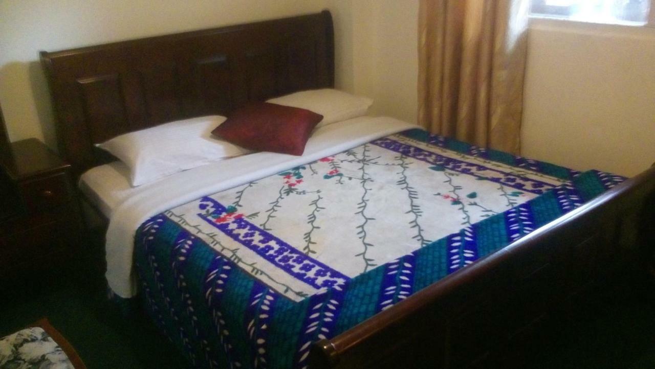 נוארה אליה New Tour Inn מראה חיצוני תמונה